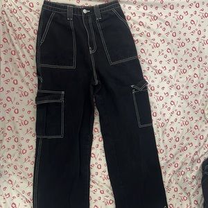 Black high-rise cargo jeans
